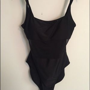 La Blanca black bathing suit sheer front waist 16